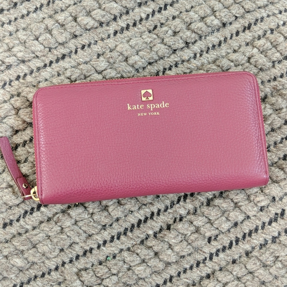 Kate Spade Pebbled Leather Lacey Wallet